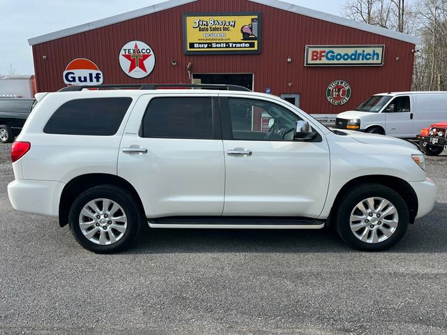 2013 Toyota Sequoia Platinum 4x4 with 3rd row seating - 23007483 - 1