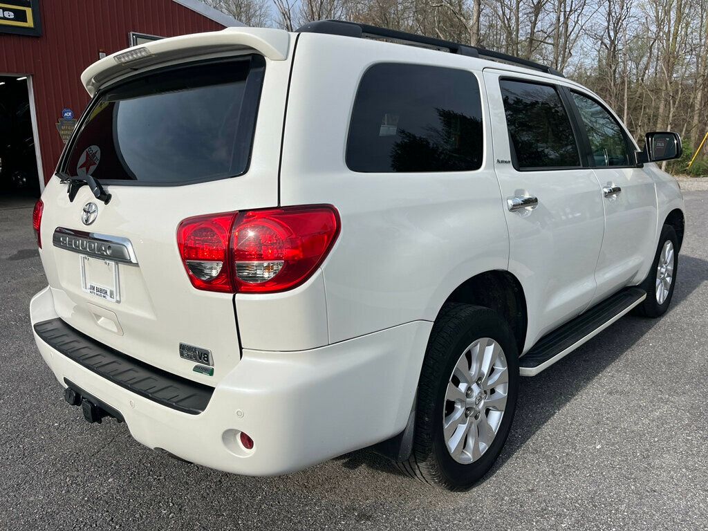 2013 Toyota Sequoia Platinum 4x4 with 3rd row seating - 23007483 - 2