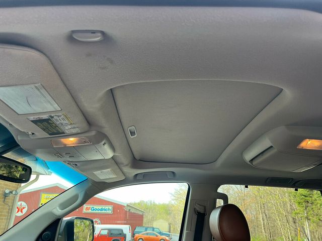 2013 Toyota Sequoia Platinum 4x4 with 3rd row seating - 23007483 - 29