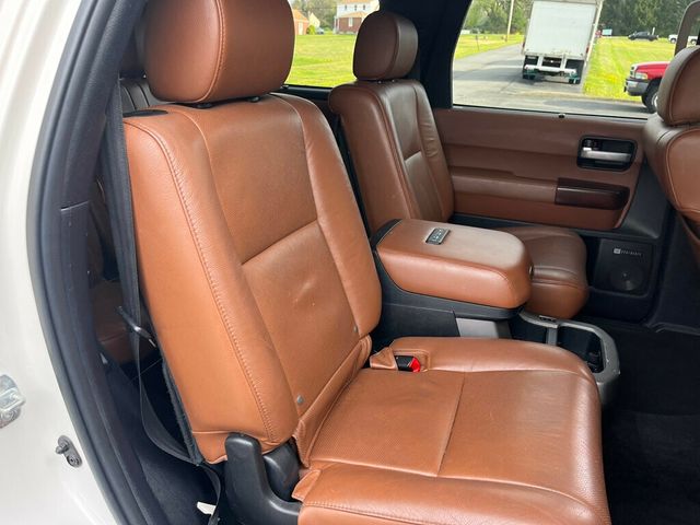 2013 Toyota Sequoia Platinum 4x4 with 3rd row seating - 23007483 - 38