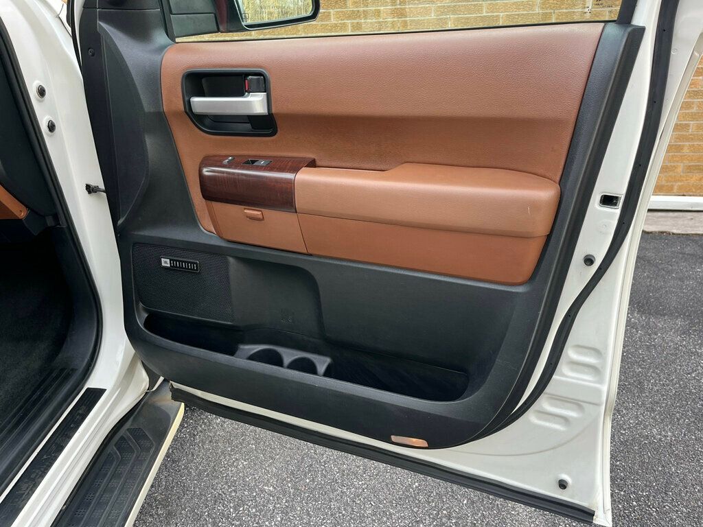 2013 Toyota Sequoia Platinum 4x4 with 3rd row seating - 23007483 - 48