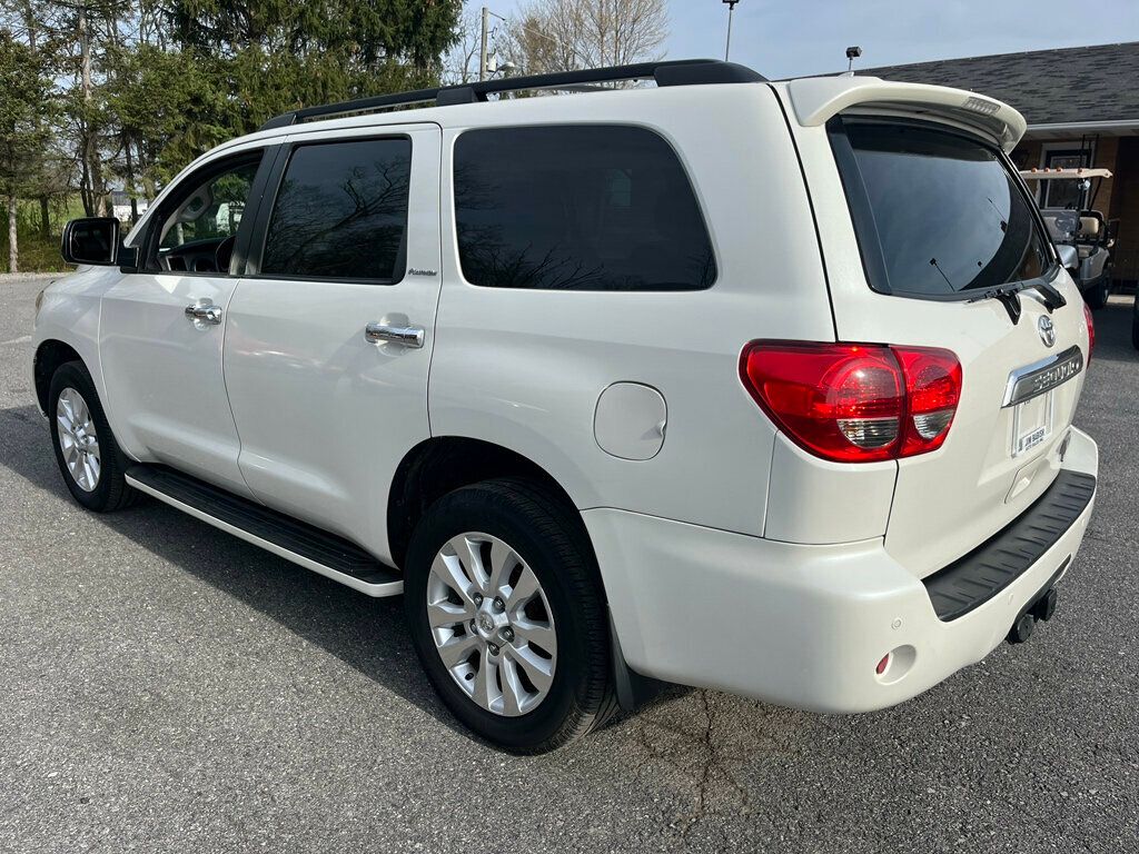 2013 Toyota Sequoia Platinum 4x4 with 3rd row seating - 23007483 - 4