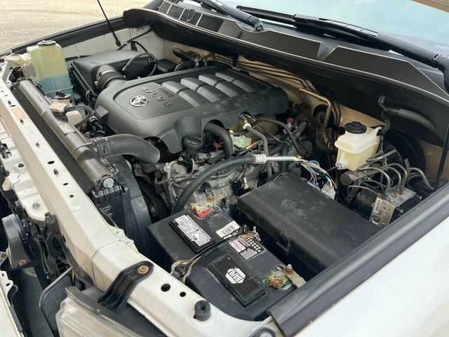 2013 Toyota Sequoia Platinum 4x4 with 3rd row seating - 23007483 - 56