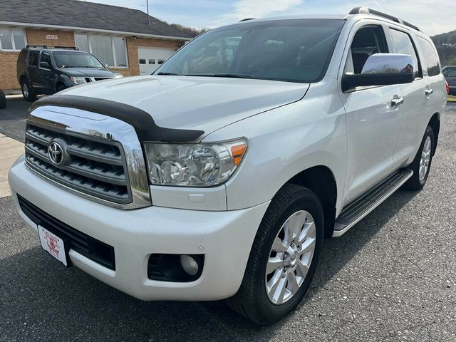 2013 Toyota Sequoia Platinum 4x4 with 3rd row seating - 23007483 - 6