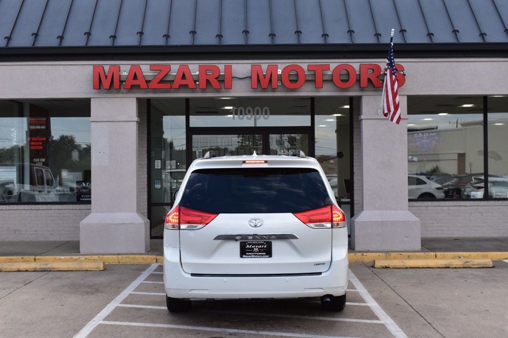 2013 Toyota Sienna  - 23078708 - 9