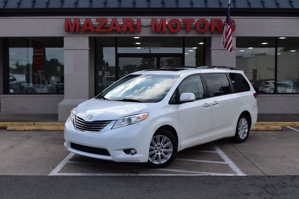2013 Toyota Sienna  - 23078708 - 1