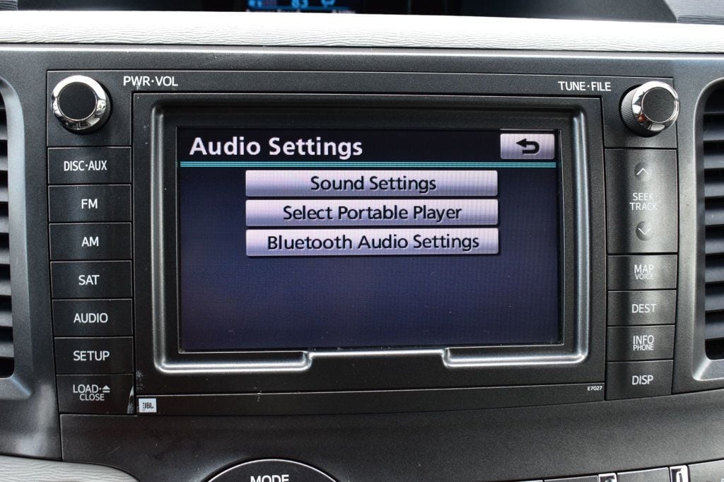 2013 Toyota Sienna  - 23078708 - 24