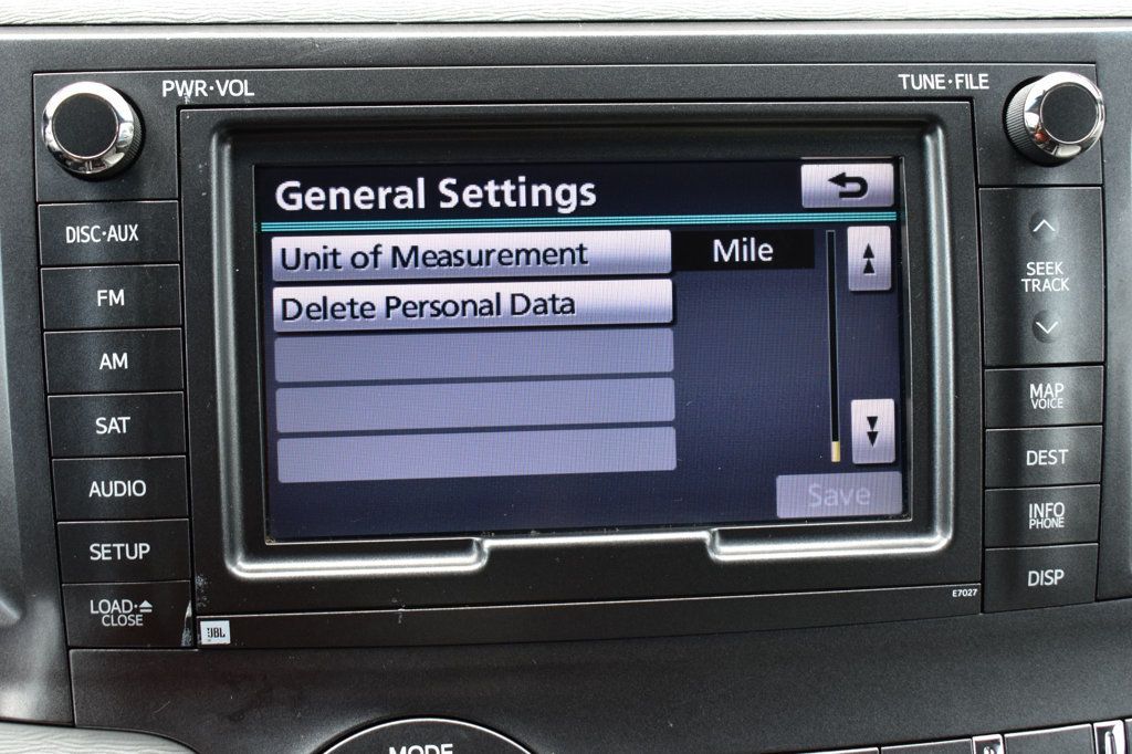 2013 Toyota Sienna  - 23078708 - 31