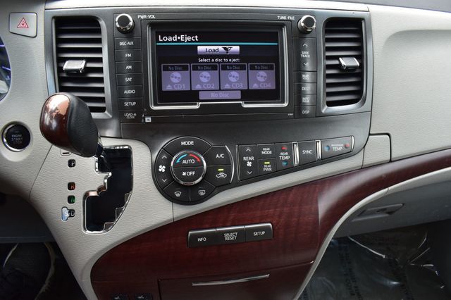 2013 Toyota Sienna  - 23078708 - 36