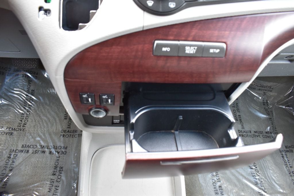 2013 Toyota Sienna  - 23078708 - 37