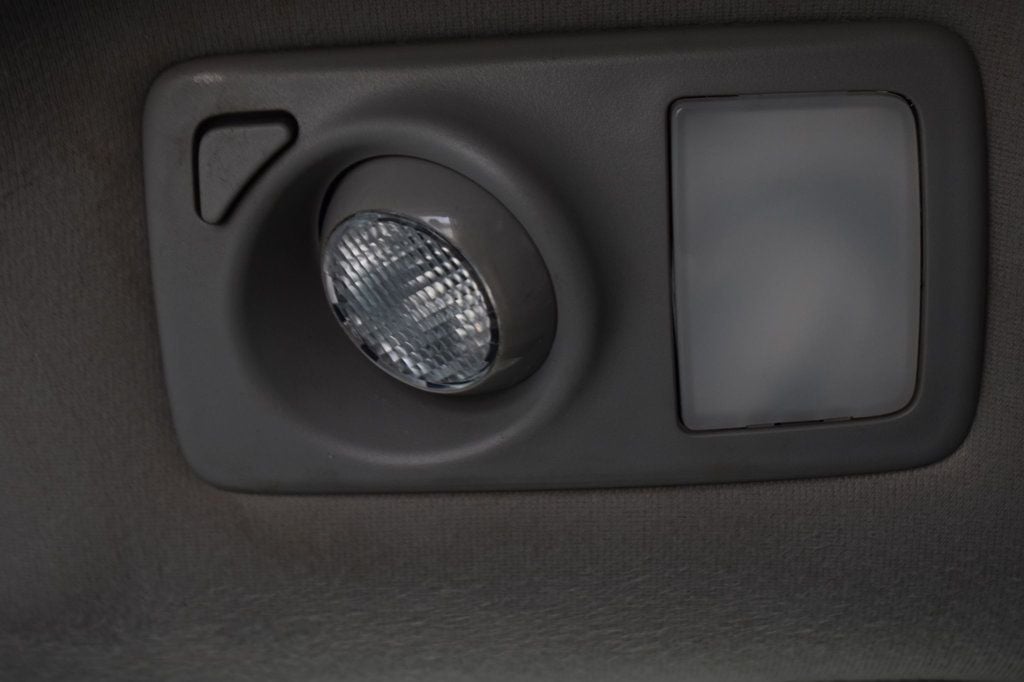 2013 Toyota Sienna  - 23078708 - 49