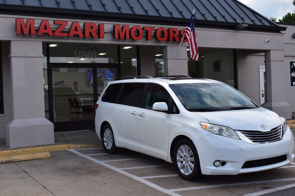 2013 Toyota Sienna  - 23078708 - 8