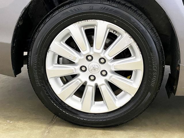 2013 Toyota Sienna  - 22942347 - 16