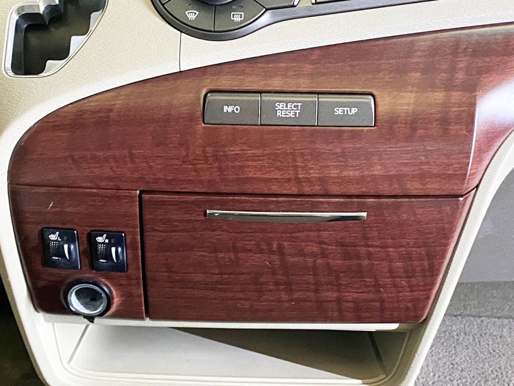 2013 Toyota Sienna  - 22942347 - 33