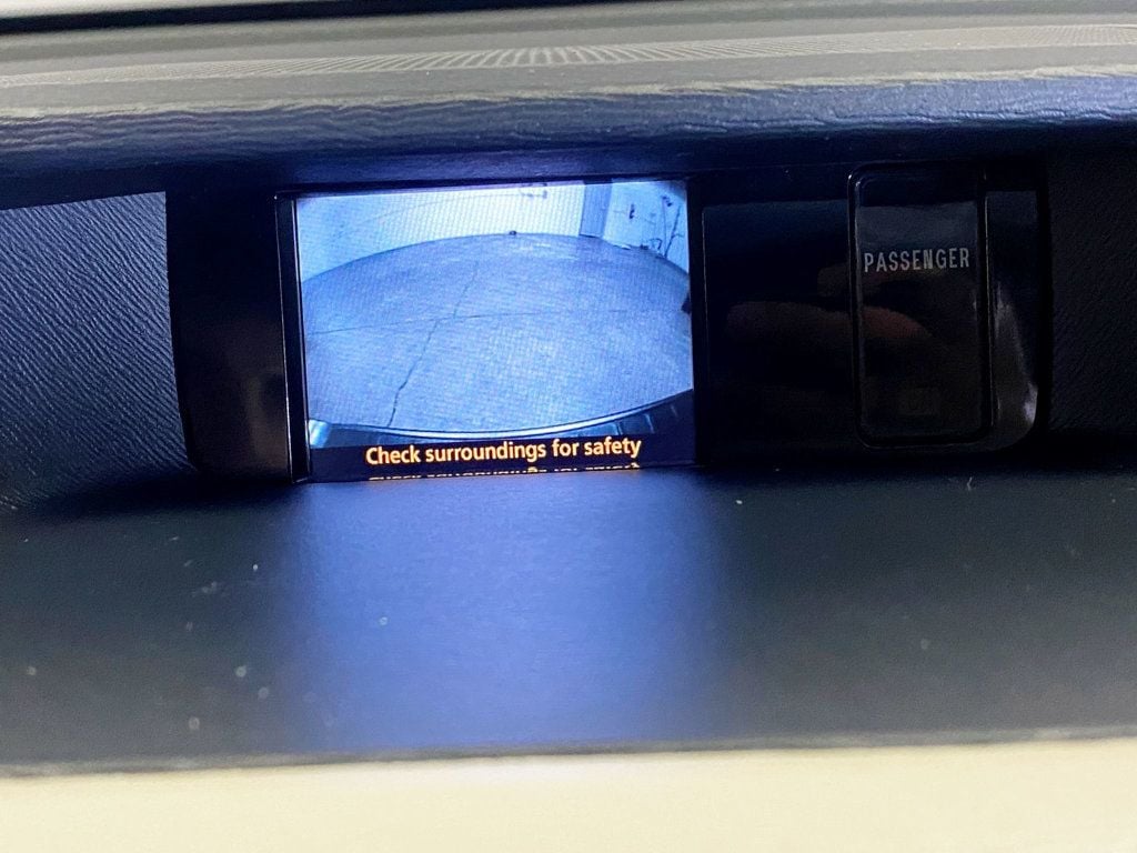 2013 Toyota Sienna  - 22942347 - 38