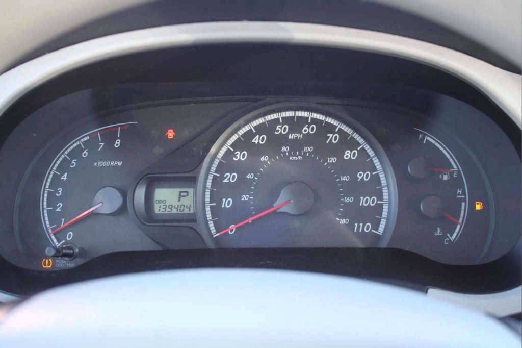 2013 Toyota Sienna 5dr 7-Passenger Van V6 L FWD - 22928596 - 20