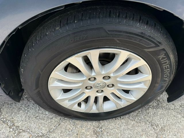 2013 Toyota Sienna 5dr 7-Passenger Van V6 XLE AAS FWD - 23036423 - 19