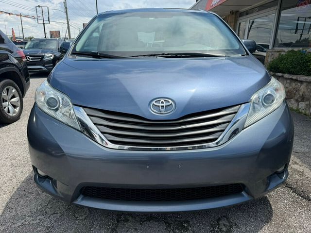 2013 Toyota Sienna 5dr 7-Passenger Van V6 XLE AAS FWD - 23036423 - 3