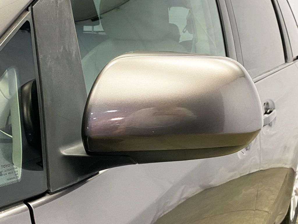 2013 Toyota Sienna 5dr 7-Passenger Van V6 XLE AWD - 22942347 - 12