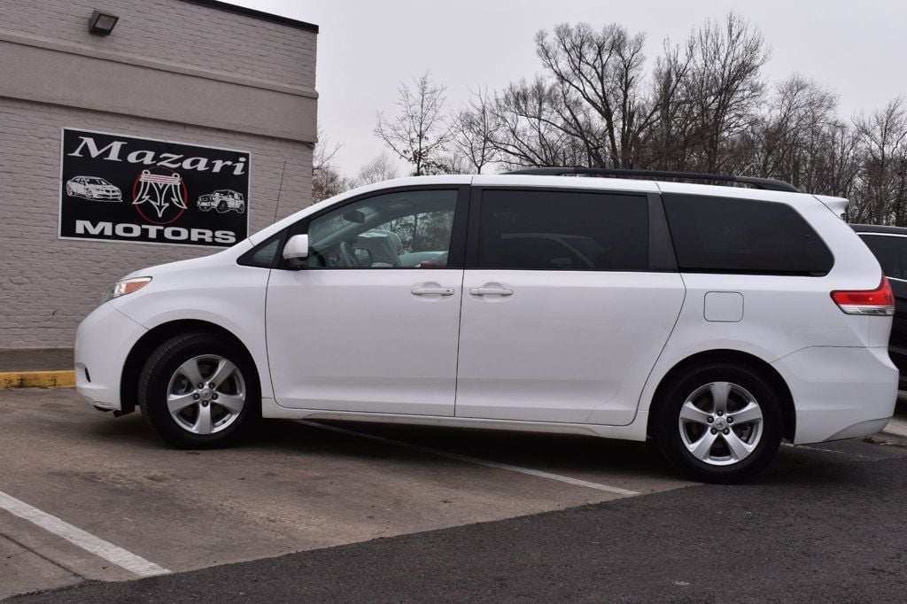 2013 Toyota Sienna 5dr 8-Passenger Van V6 LE FWD - 22753452 - 2