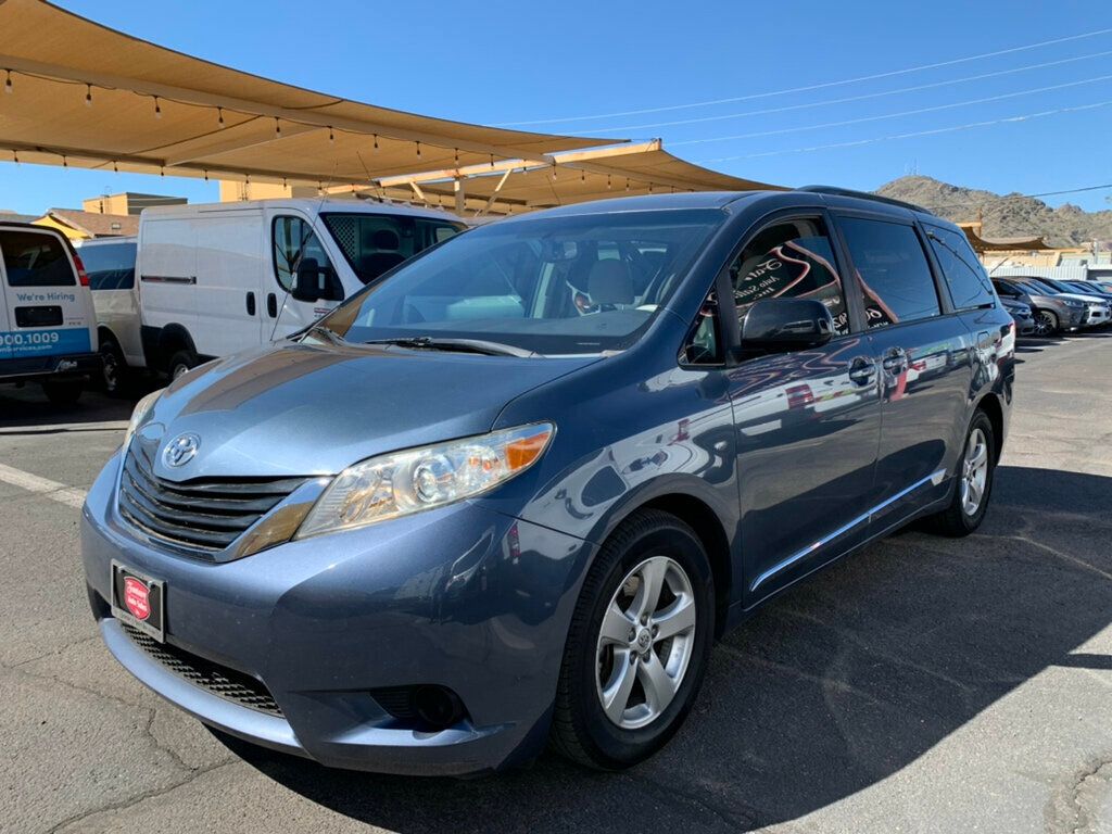 2013 Toyota Sienna 5dr 8-Passenger Van V6 LE FWD - 22922370 - 11