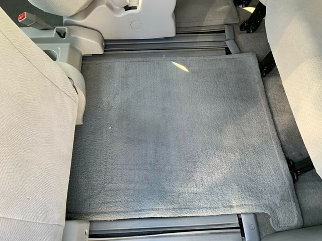 2013 Toyota Sienna 5dr 8-Passenger Van V6 LE FWD - 22922370 - 33