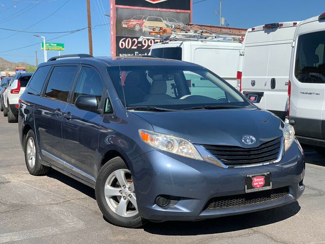 2013 Toyota Sienna 5dr 8-Passenger Van V6 LE FWD - 22922370 - 8