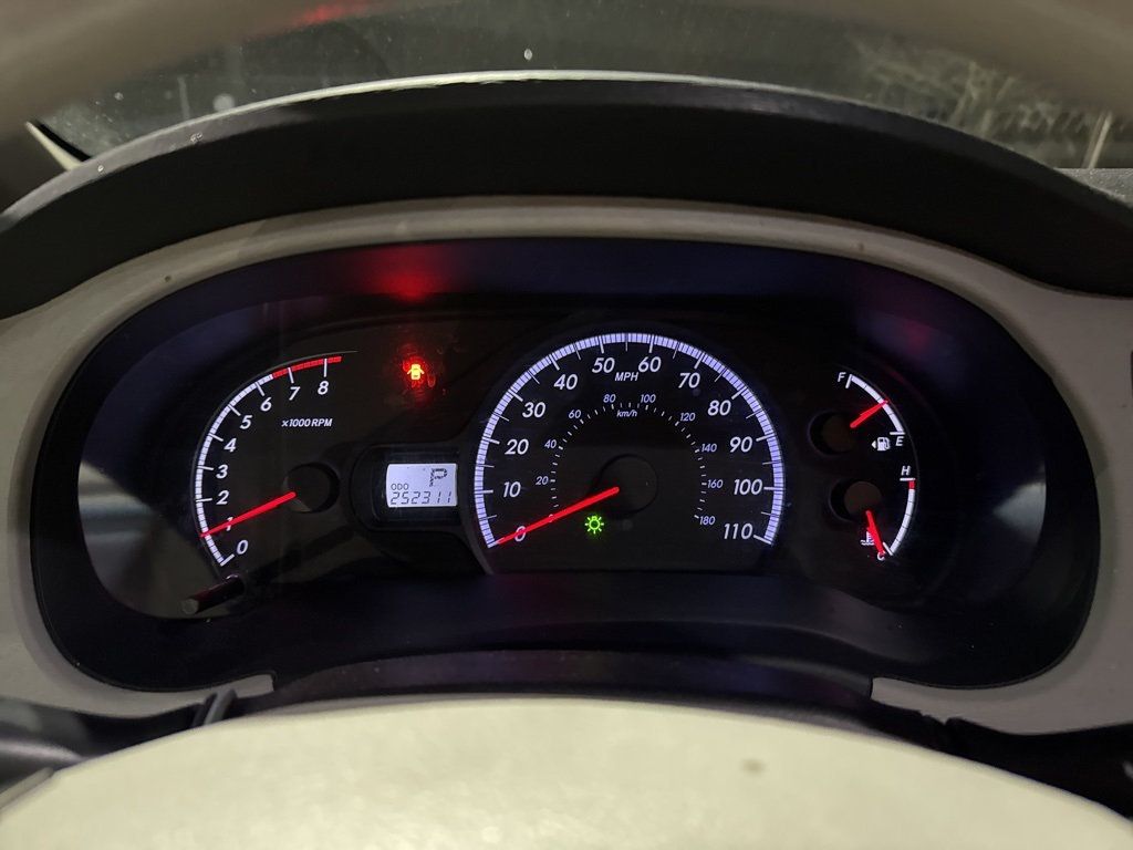 2013 Toyota Sienna 5dr 8-Passenger Van V6 LE FWD - 22967677 - 11