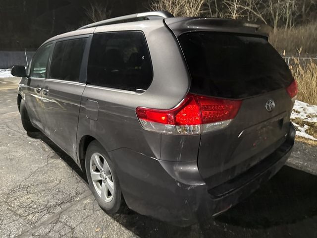 2013 Toyota Sienna 5dr 8-Passenger Van V6 LE FWD - 22967677 - 4