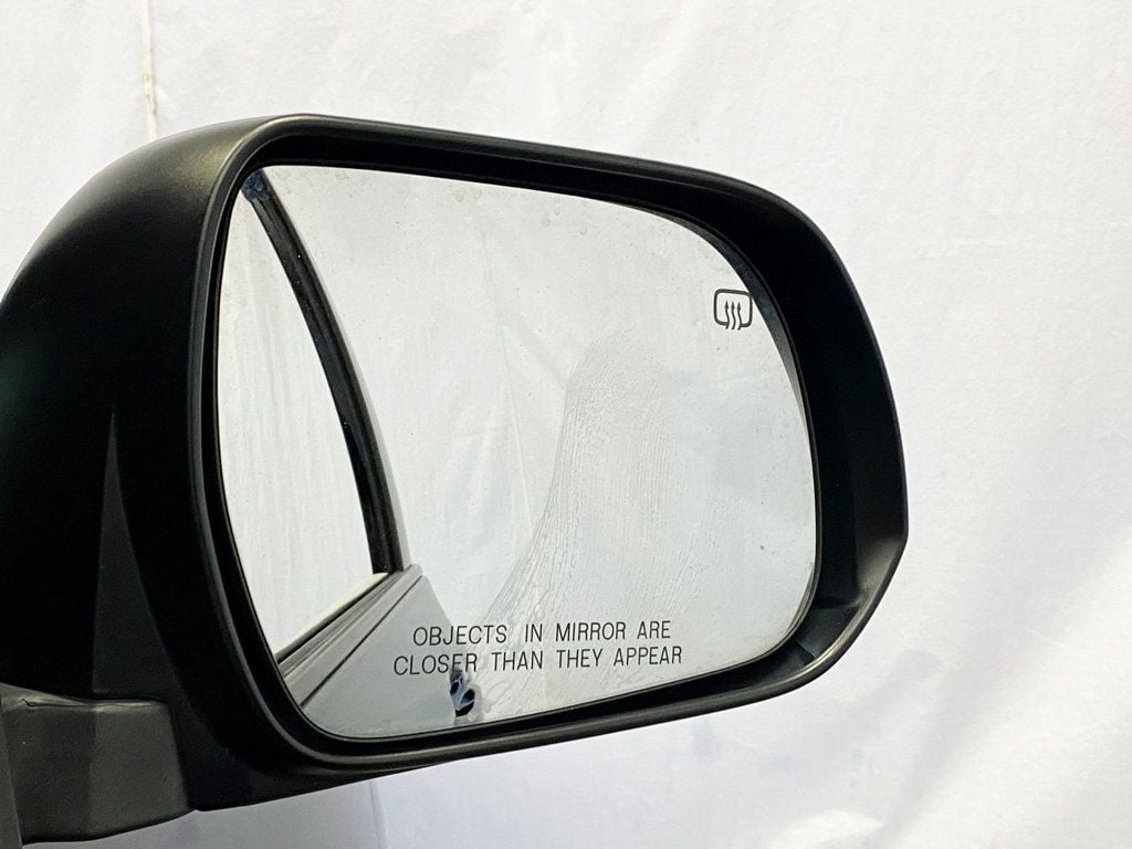 2013 Toyota Sienna LE photo 14