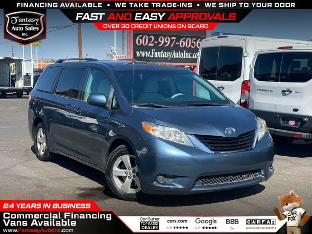 2013 Toyota Sienna 5dr 8-Passenger Van V6 LE FWD w/ Bk cam, Navi - 22631159 - 0