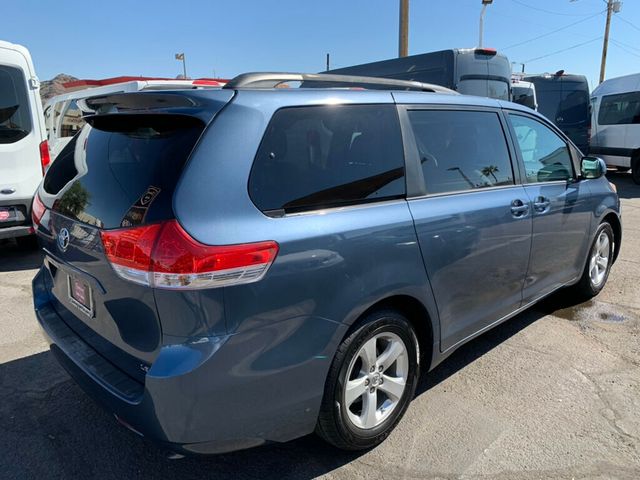 2013 Toyota Sienna 5dr 8-Passenger Van V6 LE FWD w/ Bk cam, Navi - 22631159 - 9