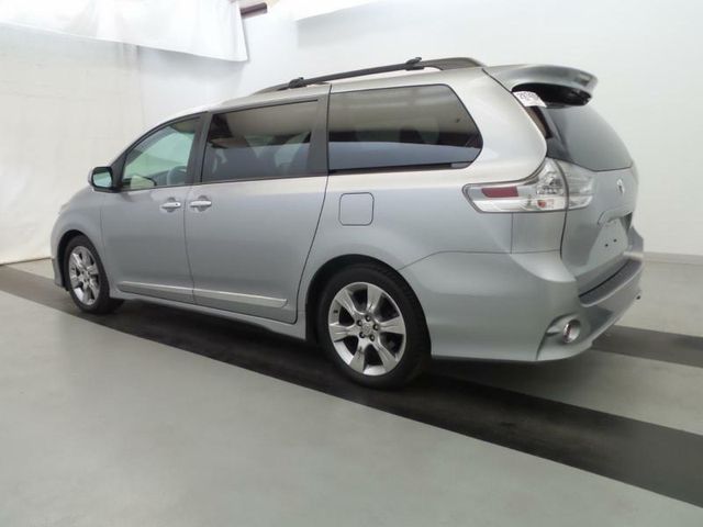 2013 Toyota Sienna 5dr 8-Passenger Van V6 SE FWD - 15400191 - 1