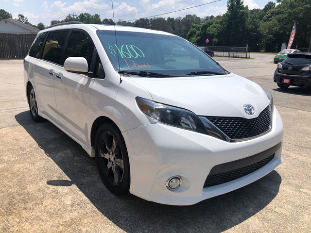 2013 Toyota Sienna 5dr 8-Passenger Van V6 SE FWD - 22040234 - 4