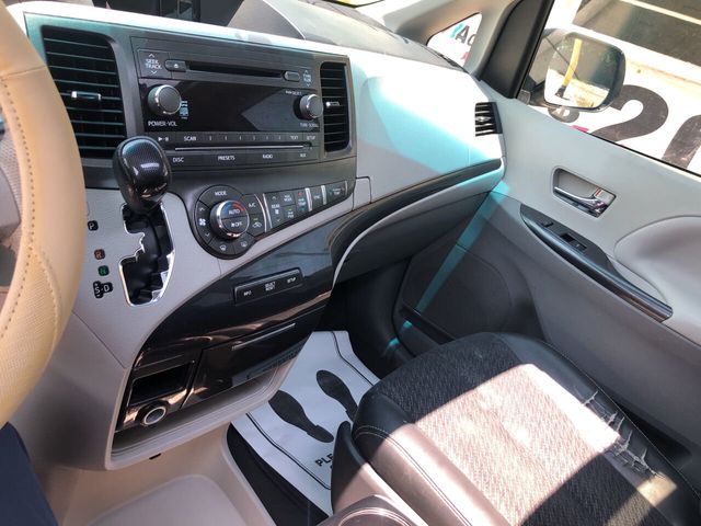 2013 Toyota Sienna 5dr 8-Passenger Van V6 SE FWD - 22040234 - 6