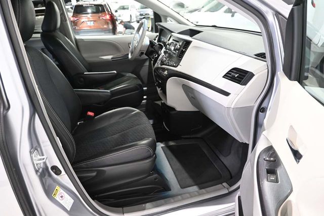 2013 Toyota Sienna 5dr 8-Passenger Van V6 SE FWD - 23042943 - 14