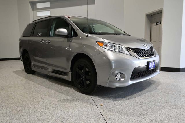 2013 Toyota Sienna 5dr 8-Passenger Van V6 SE FWD - 23042943 - 2