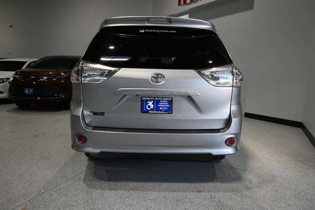 2013 Toyota Sienna 5dr 8-Passenger Van V6 SE FWD - 23042943 - 6