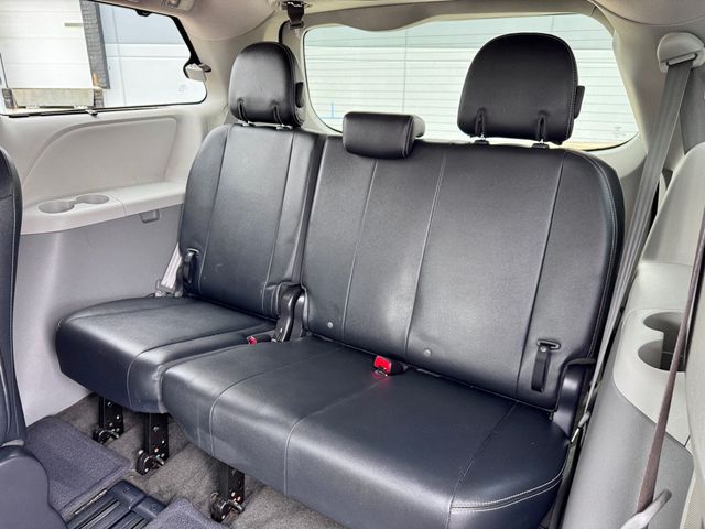 2013 Toyota Sienna 5dr 8-Passenger Van V6 SE FWD - 22998777 - 12