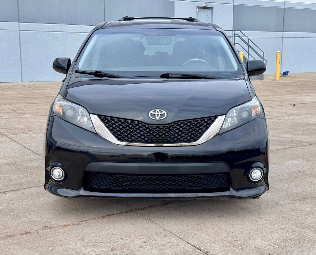2013 Toyota Sienna 5dr 8-Passenger Van V6 SE FWD - 22998777 - 1