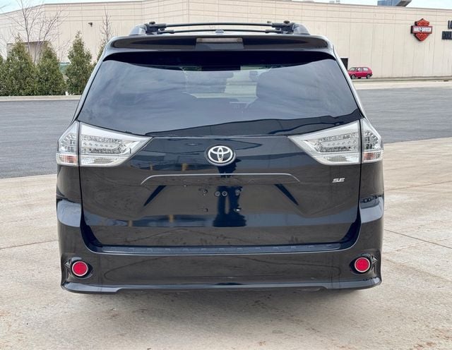 2013 Toyota Sienna 5dr 8-Passenger Van V6 SE FWD - 22998777 - 4