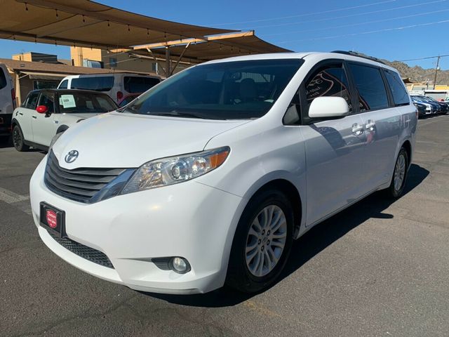 2013 Toyota Sienna 5dr 8-Passenger Van V6 XLE FWD - 22977520 - 12