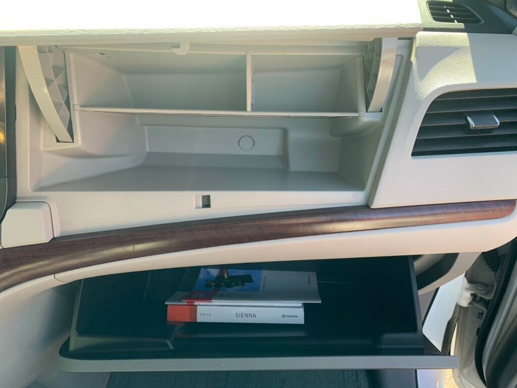 2013 Toyota Sienna 5dr 8-Passenger Van V6 XLE FWD - 22977520 - 25