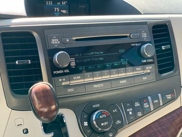 2013 Toyota Sienna 5dr 8-Passenger Van V6 XLE FWD - 22977520 - 43