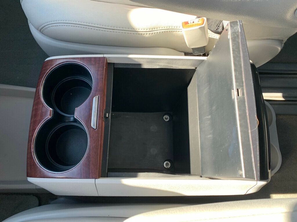 2013 Toyota Sienna 5dr 8-Passenger Van V6 XLE FWD - 22977520 - 46