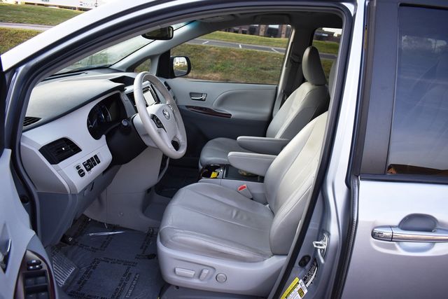 2013 Toyota Sienna 5dr 8-Passenger Van V6 XLE FWD - 23014015 - 20