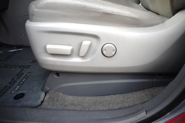 2013 Toyota Sienna 5dr 8-Passenger Van V6 XLE FWD - 23014015 - 25