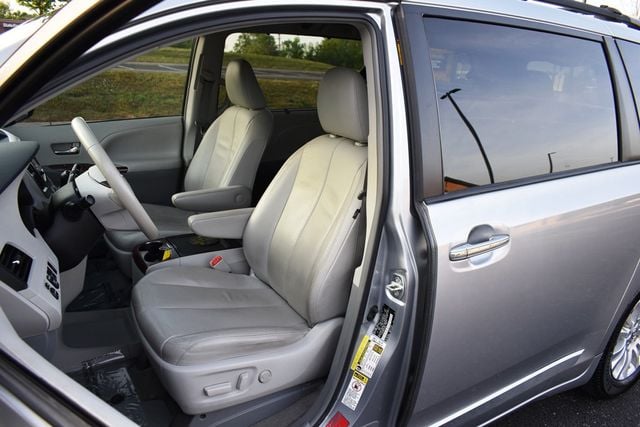 2013 Toyota Sienna 5dr 8-Passenger Van V6 XLE FWD - 23014015 - 2