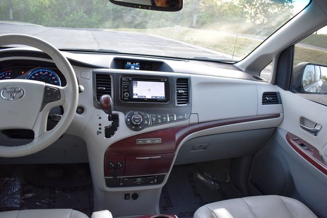 2013 Toyota Sienna 5dr 8-Passenger Van V6 XLE FWD - 23014015 - 29