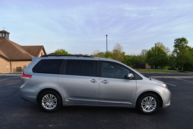 2013 Toyota Sienna 5dr 8-Passenger Van V6 XLE FWD - 23014015 - 53